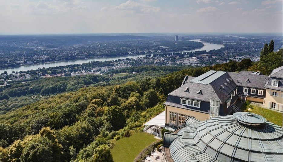 Steigenberger Grandhotel auf dem Petersberg in Königswinter bei Bonn